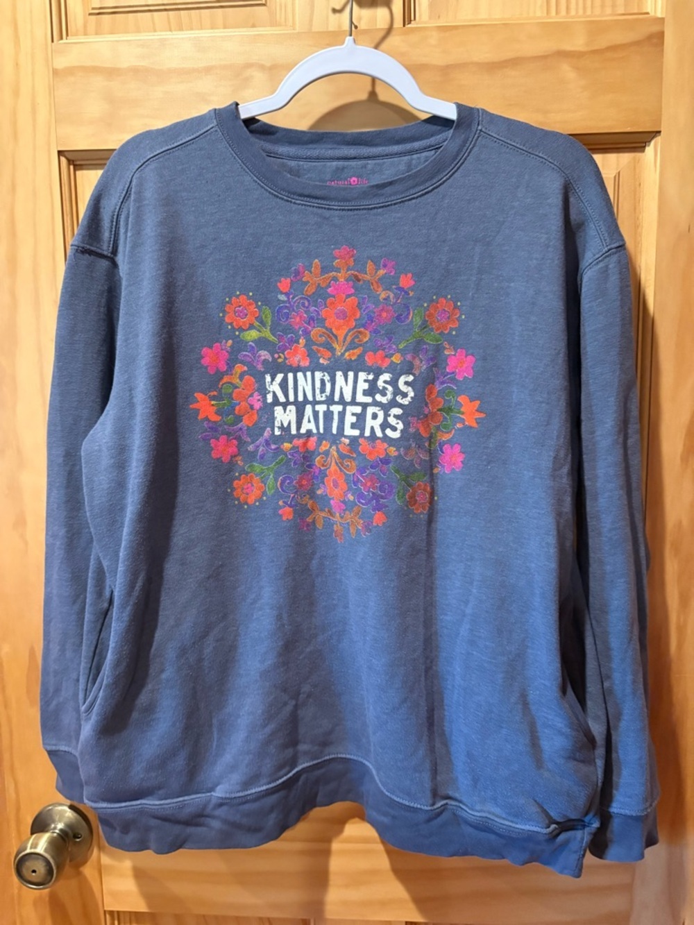 Natural Life Kindness Matters Floral Pocket Sweatshirt Boho M women’s